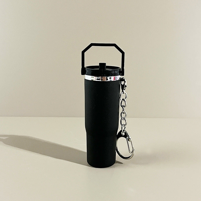 Wholesale Ice Cup Mini Tumbler Cup Keychains with Key Chain Pendant Can Put Lipstick Backpack Small Pendant Can Wrap